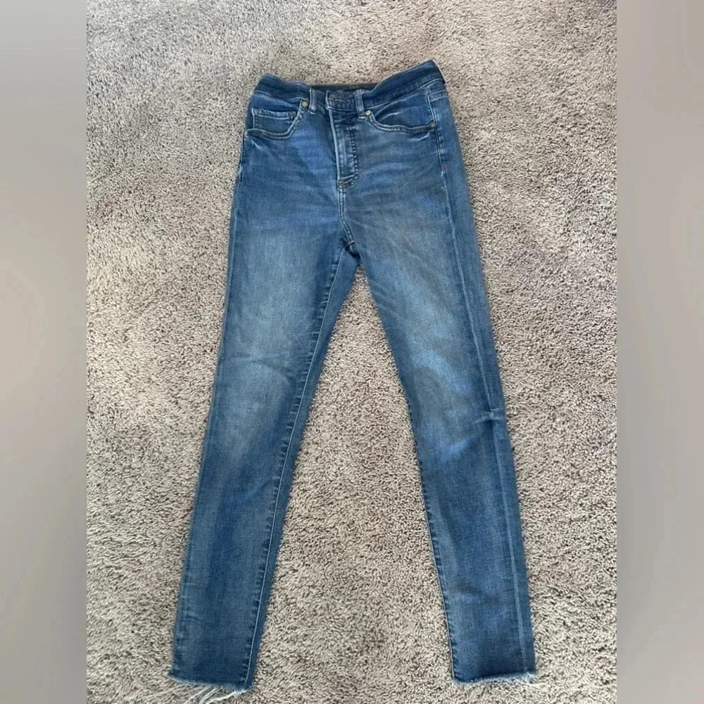 EXPRESS skinny high rise. Size 6R. In like new condition! - Picture 2 of 6